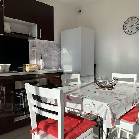 Apartamento T1 Confortable Avec Wifi Inclus - Fr-1-553-309 *